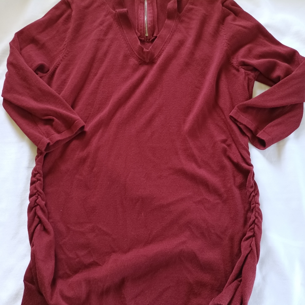 Size Large Maurices fitted sweater
